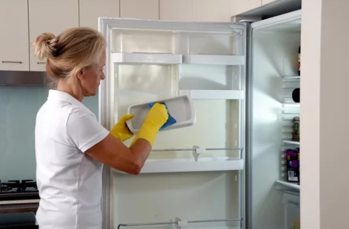 Tips for cleaning your fridge